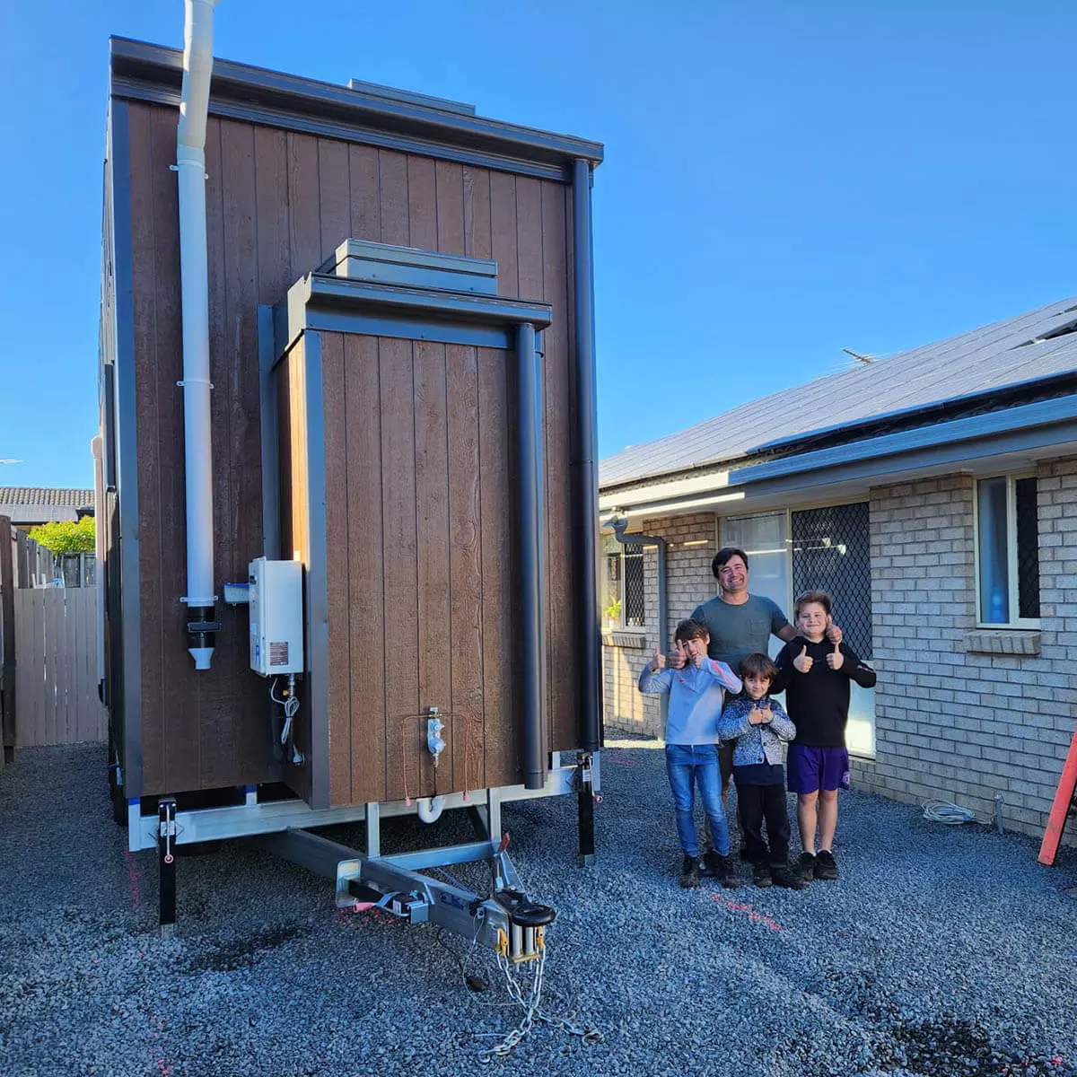 Brett's Tiny Home moved to Drewvale Queensland